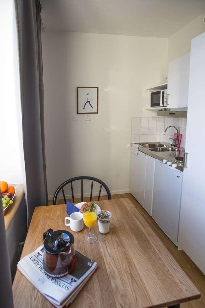 Biz Apartment Σόλνα Δωμάτιο φωτογραφία